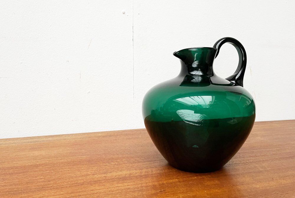 Green glass pitcher German Art Deco by Prof. Bruno Mauder for Zwiesel Theresienthal, 1930s