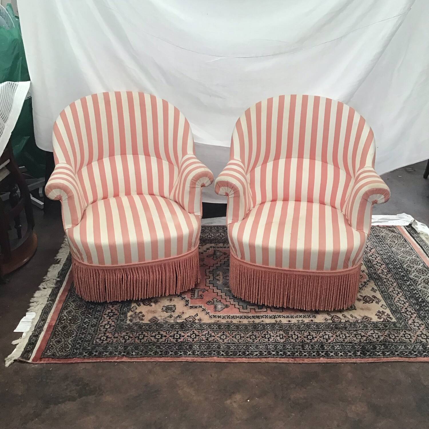 2 toad armchairs