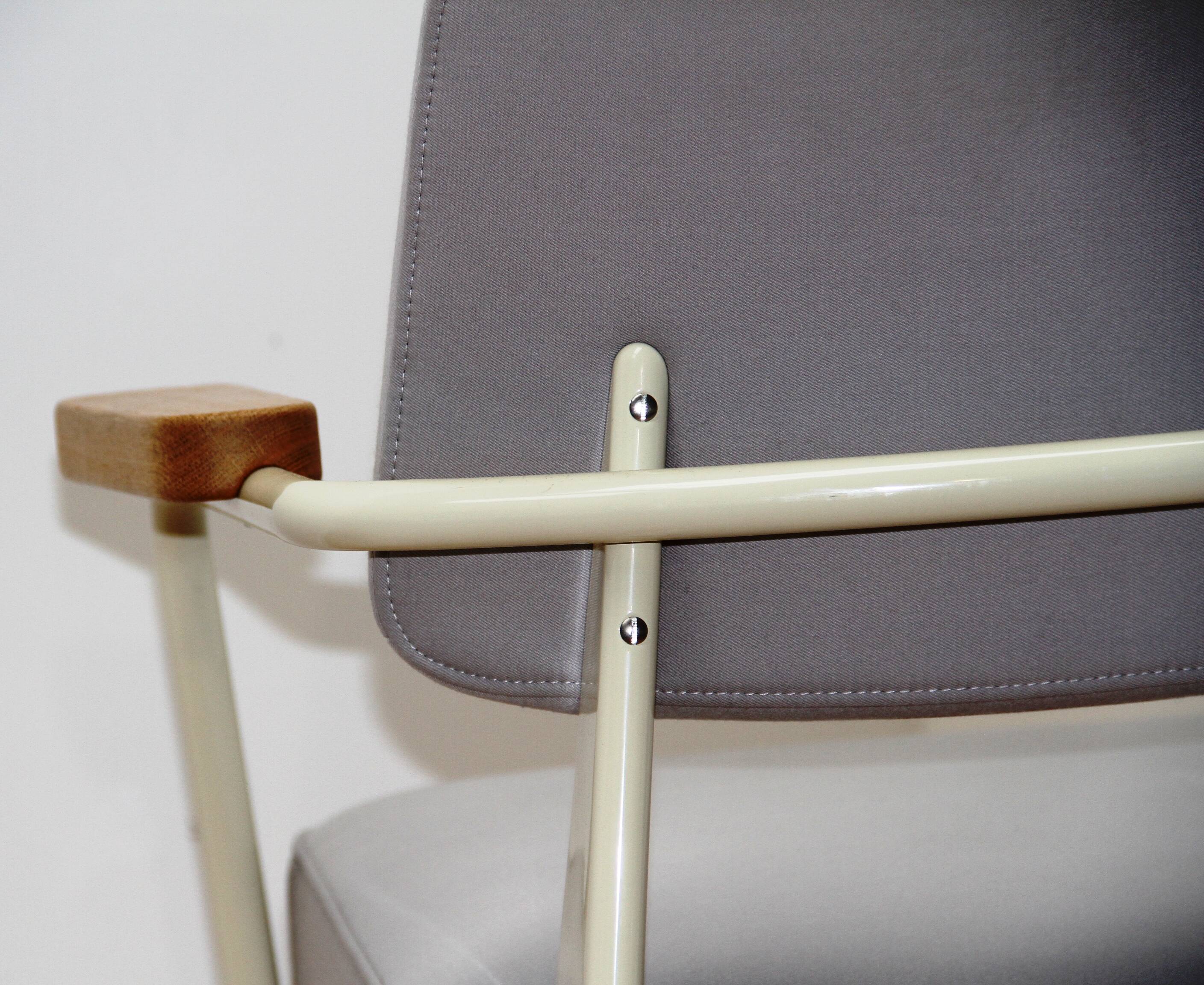 Jean Prouvé executive chair, Vitra