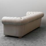3-seater vintage Chesterfield sofa in white leather, 1970s modernist