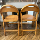 Set of chairs