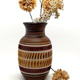 Vase manufactured by duemler & breiden numbered 1940