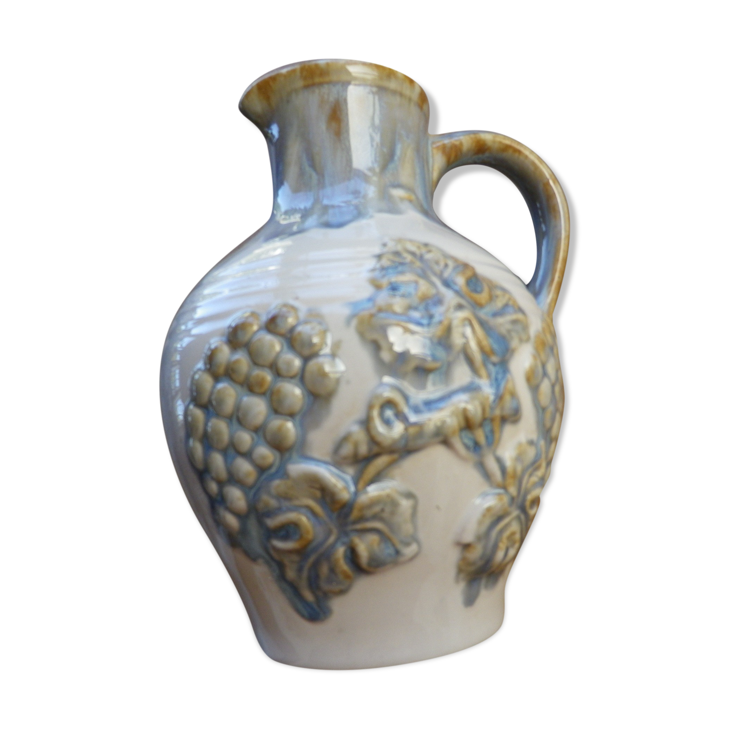 Pitcher glazed earth