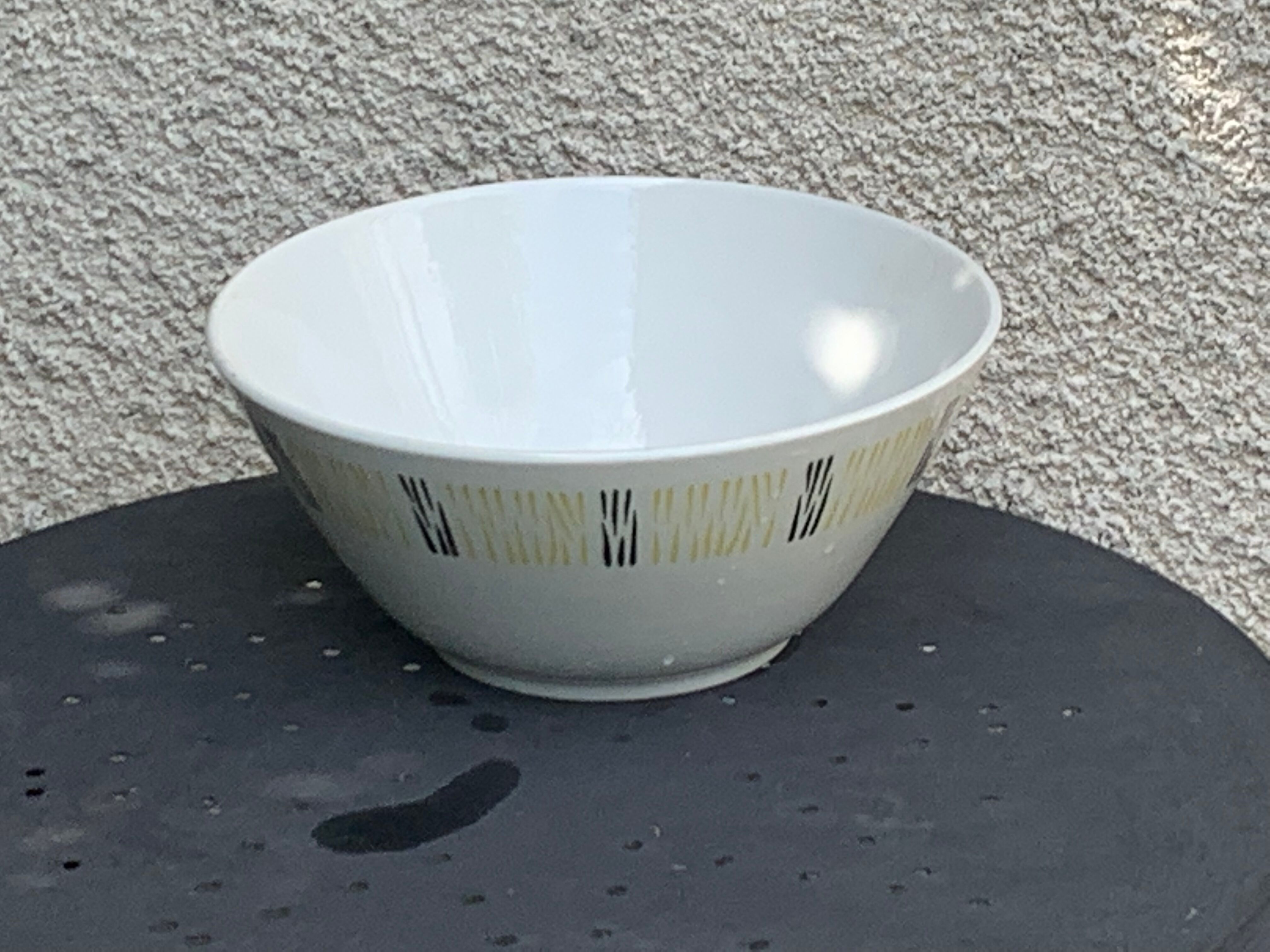 Salad bowl in BadonViller earthenware, yellow and black geometric patterns, design and vintage