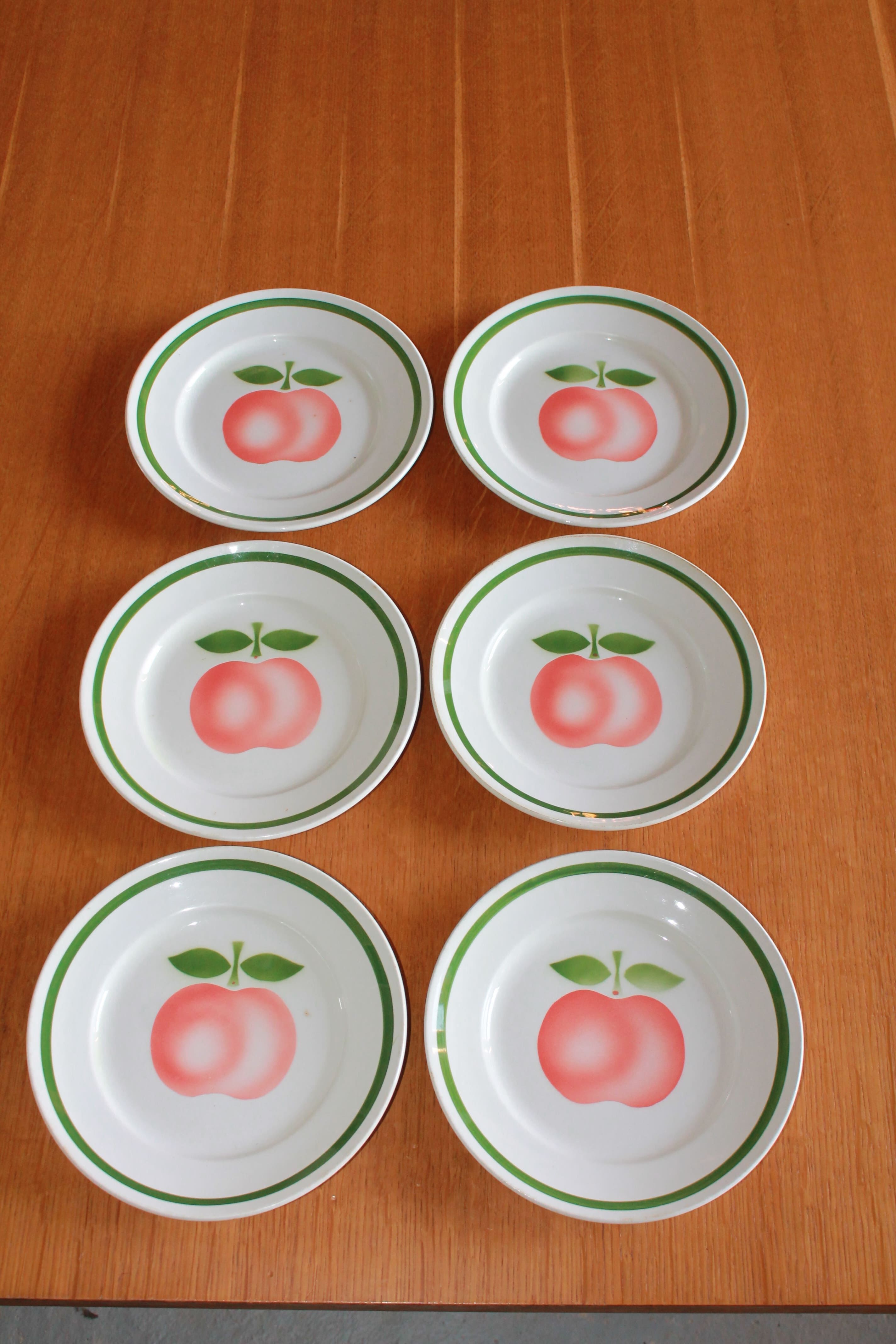 6 vintage apple plates
