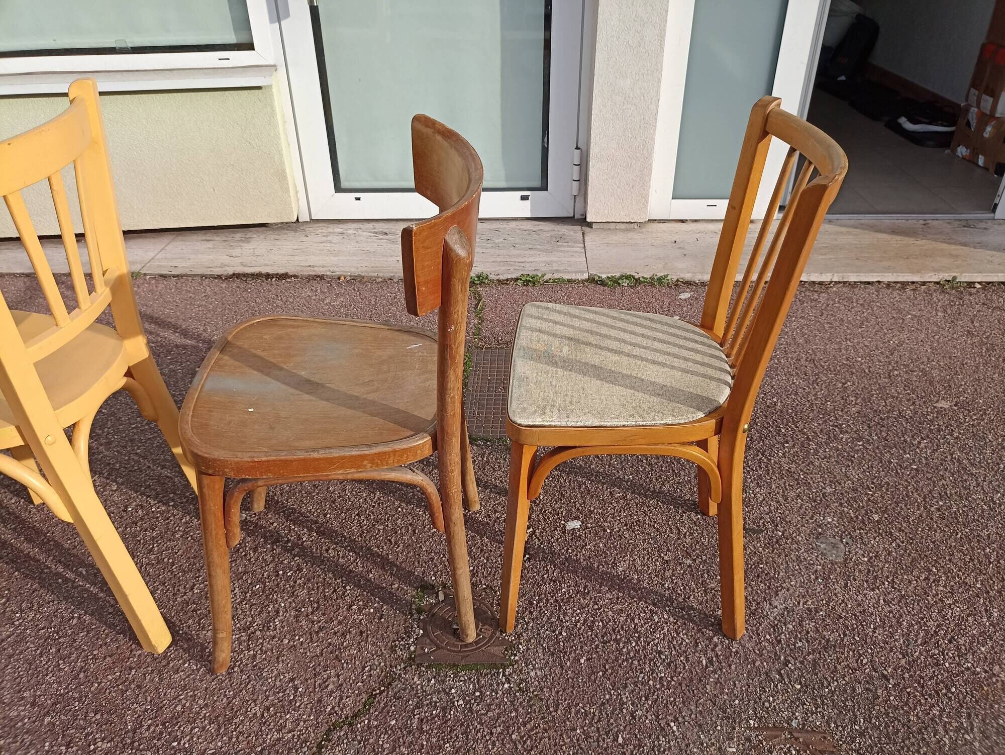 Set of 8 wooden bistro chairs bar mismatched