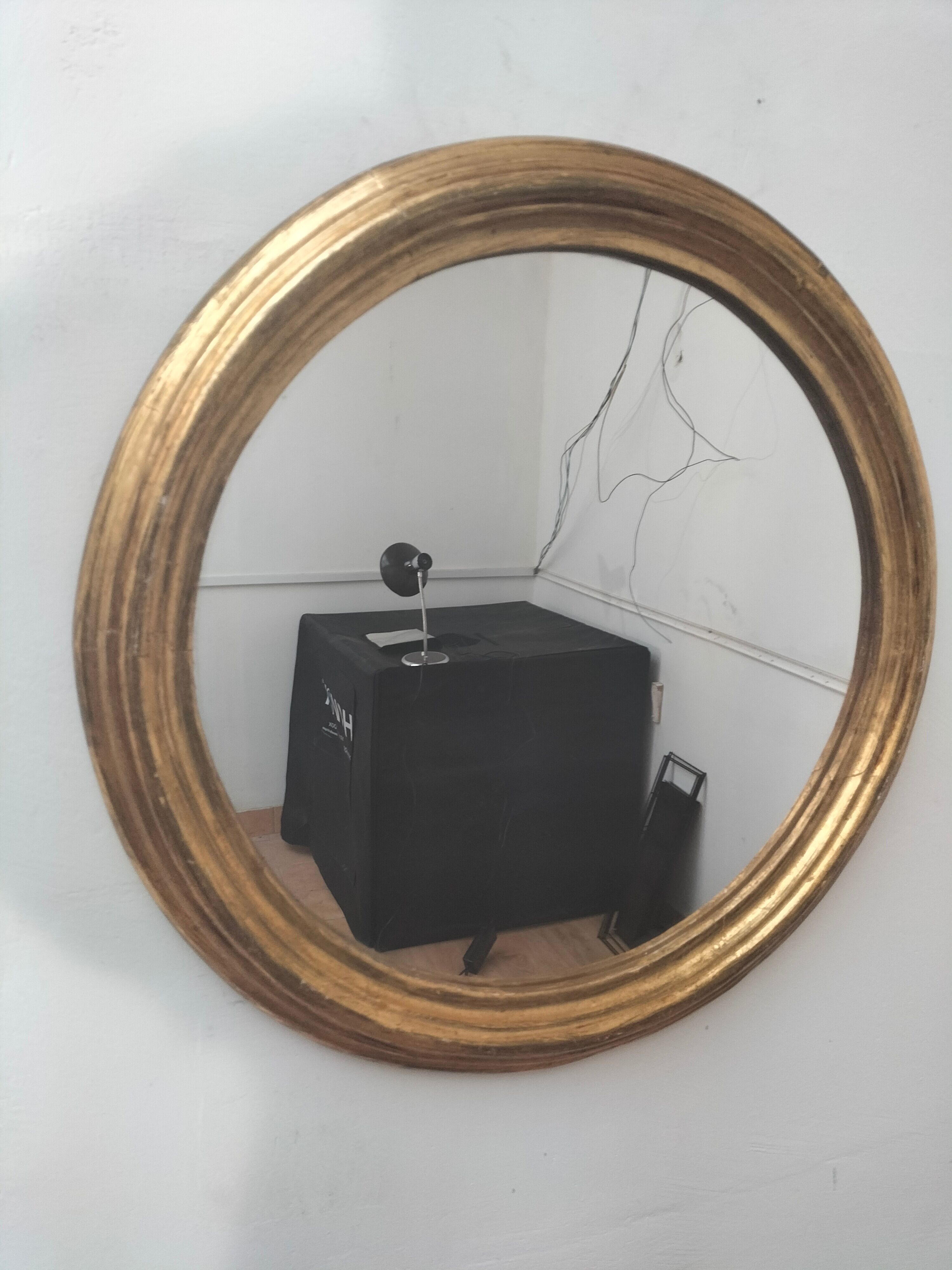 Round golden mirror, 46 cm