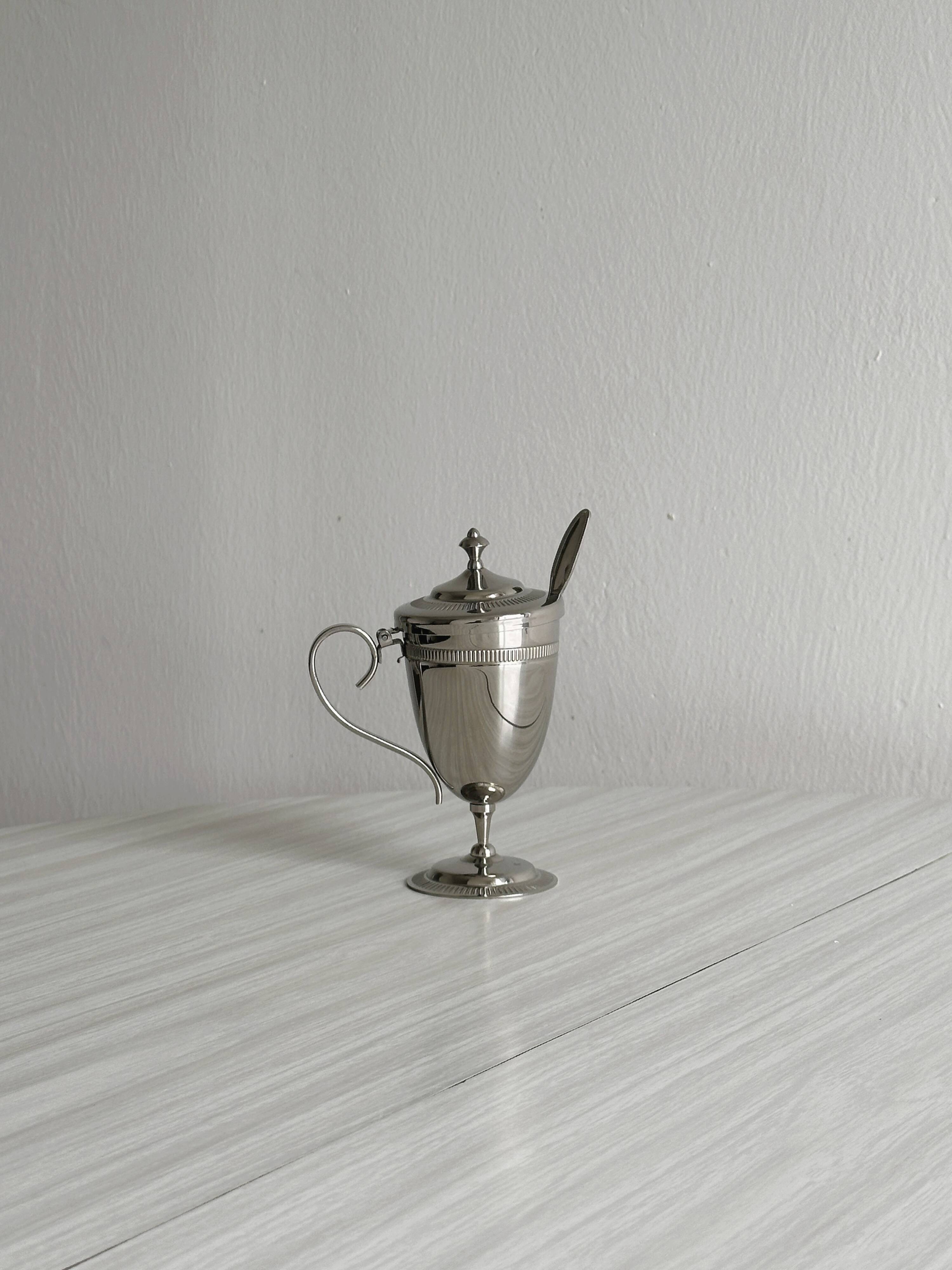 Sucrier, petit moutardier, pot à confiture