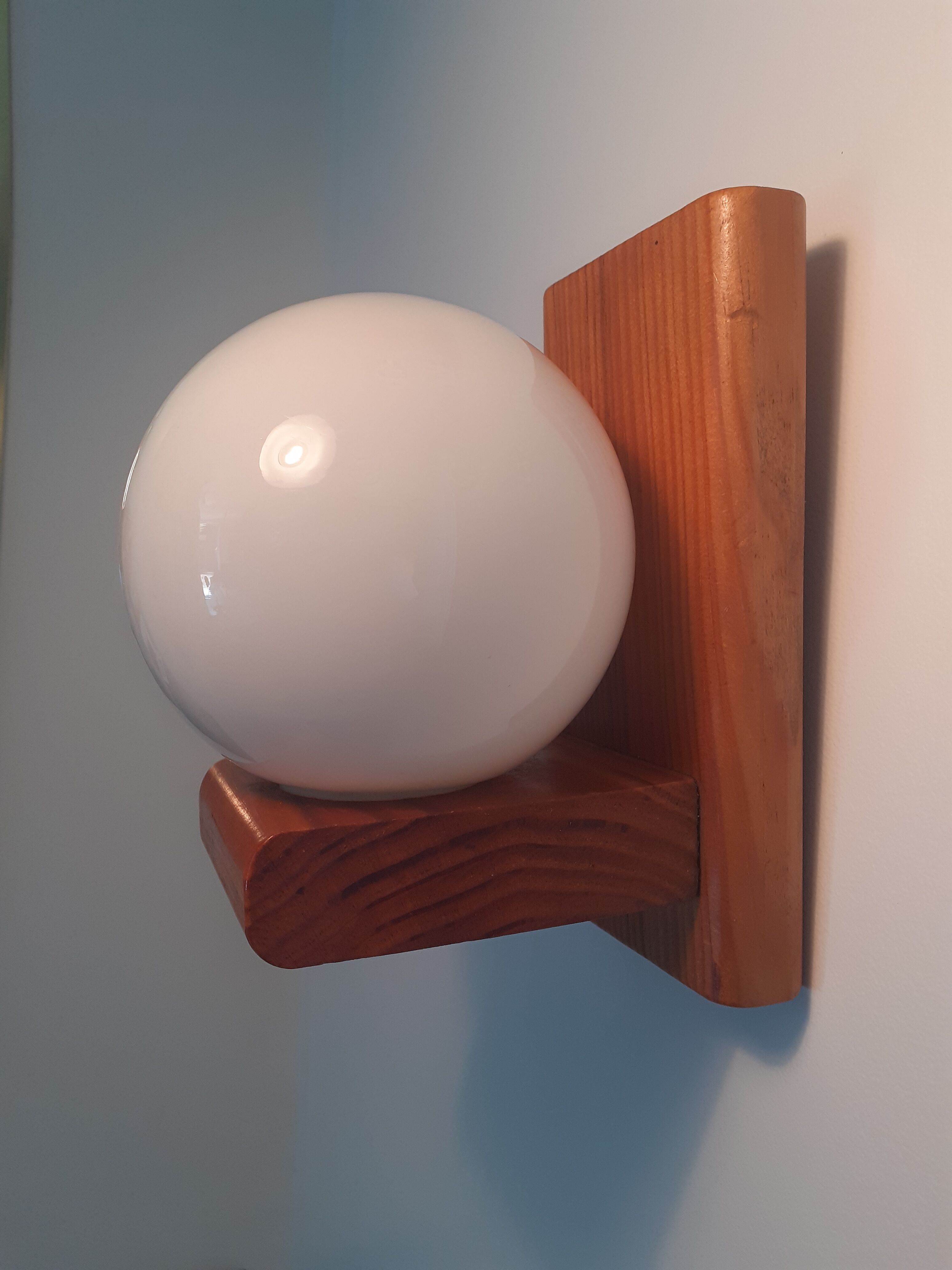 Pair of sconces in solid pine and white opaline