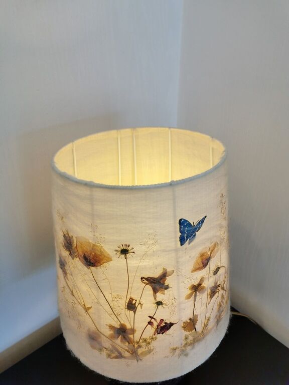 Glass lamp and day lamps in dried flowers
