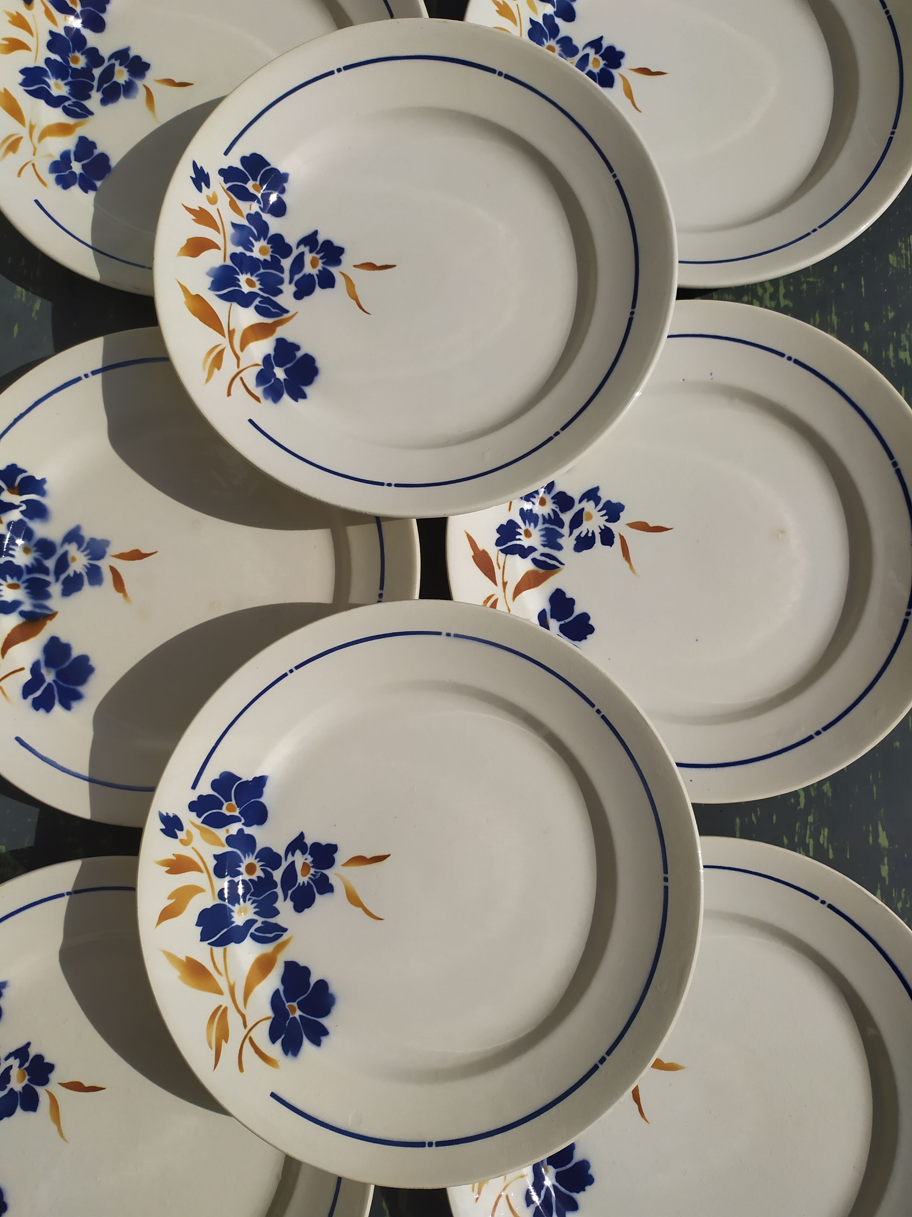 8 flat plates Badonviller model "Tunis