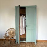 Armoire parisienne vert demoiselles