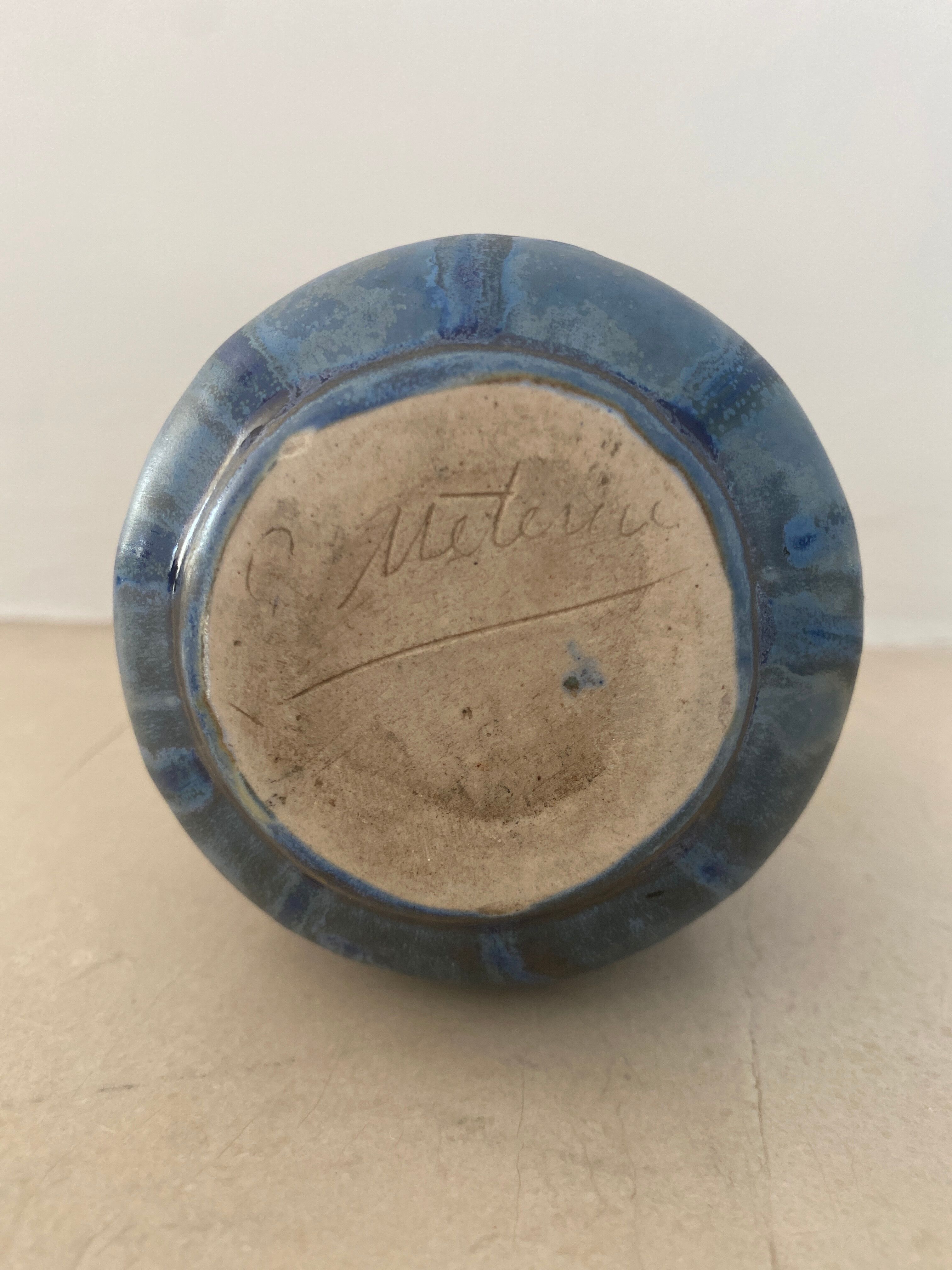 Mètènier sandstone vase