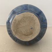 Mètènier sandstone vase