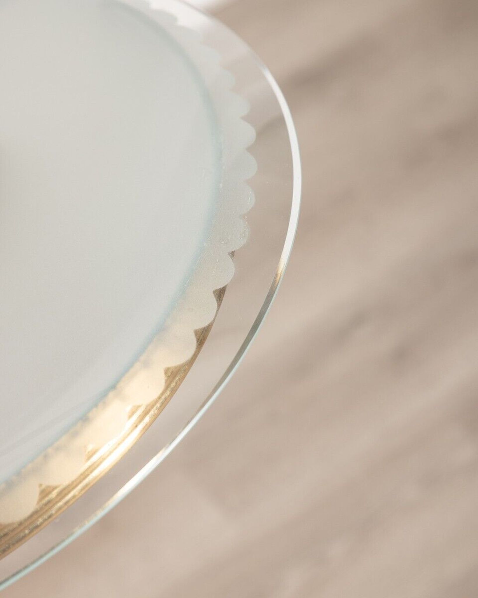 Lustre vintage des années 50 en verre et laiton design italien