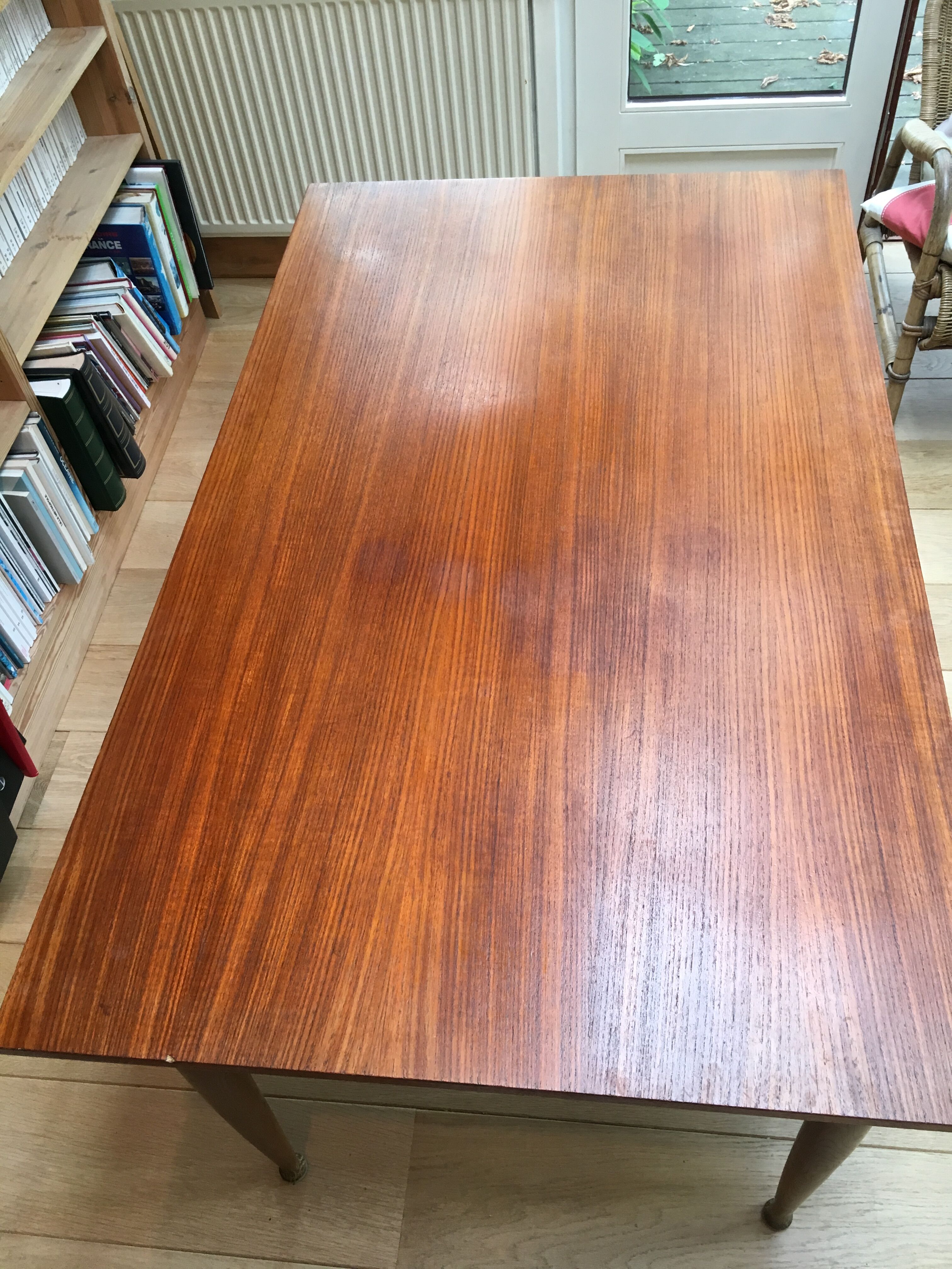 Teak dining table with compass feet, 4-6 people