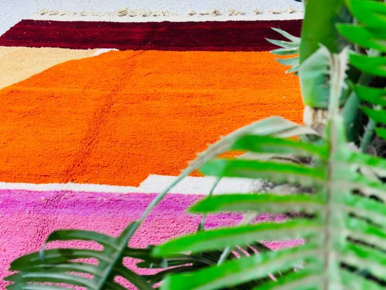 Handmade Berber rug in pure wool, size 140 x 270 cm