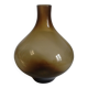 Vase en verre fumé marron