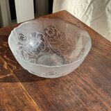 Vintage salad bowl with stylised rose pattern D23 H10