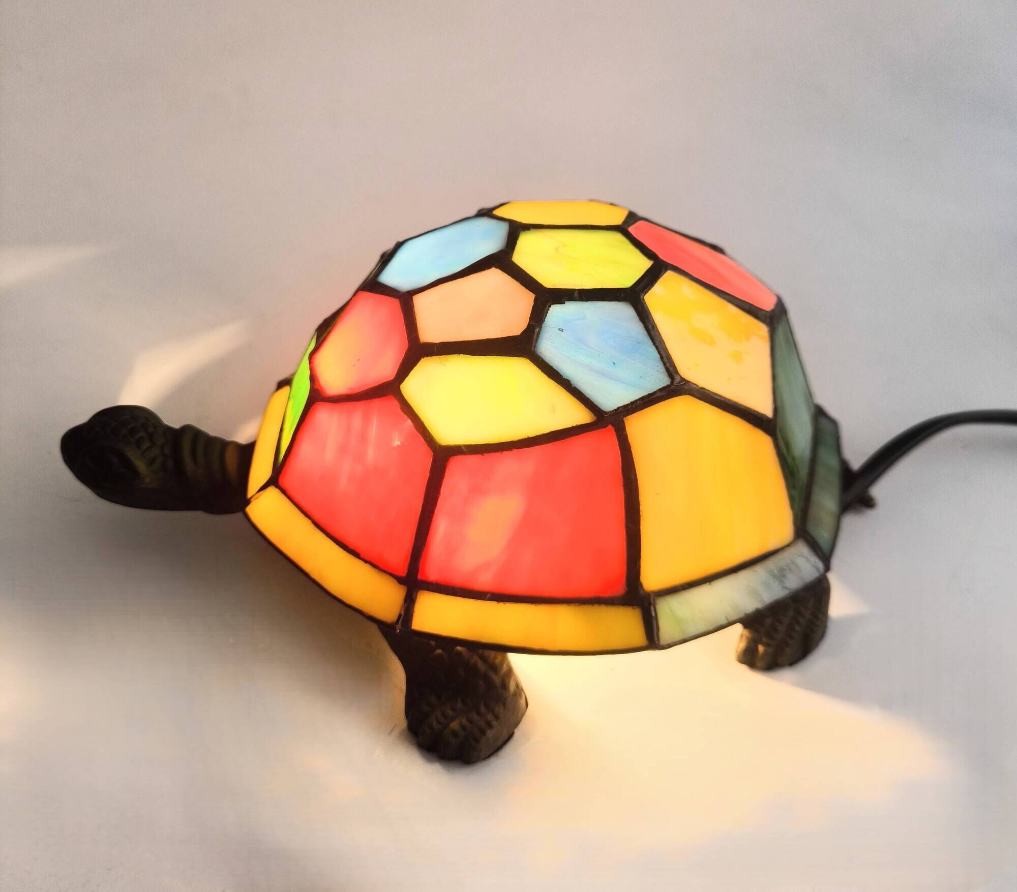 Tiffany Style lamp in the shape of a turtle from the 1980s.