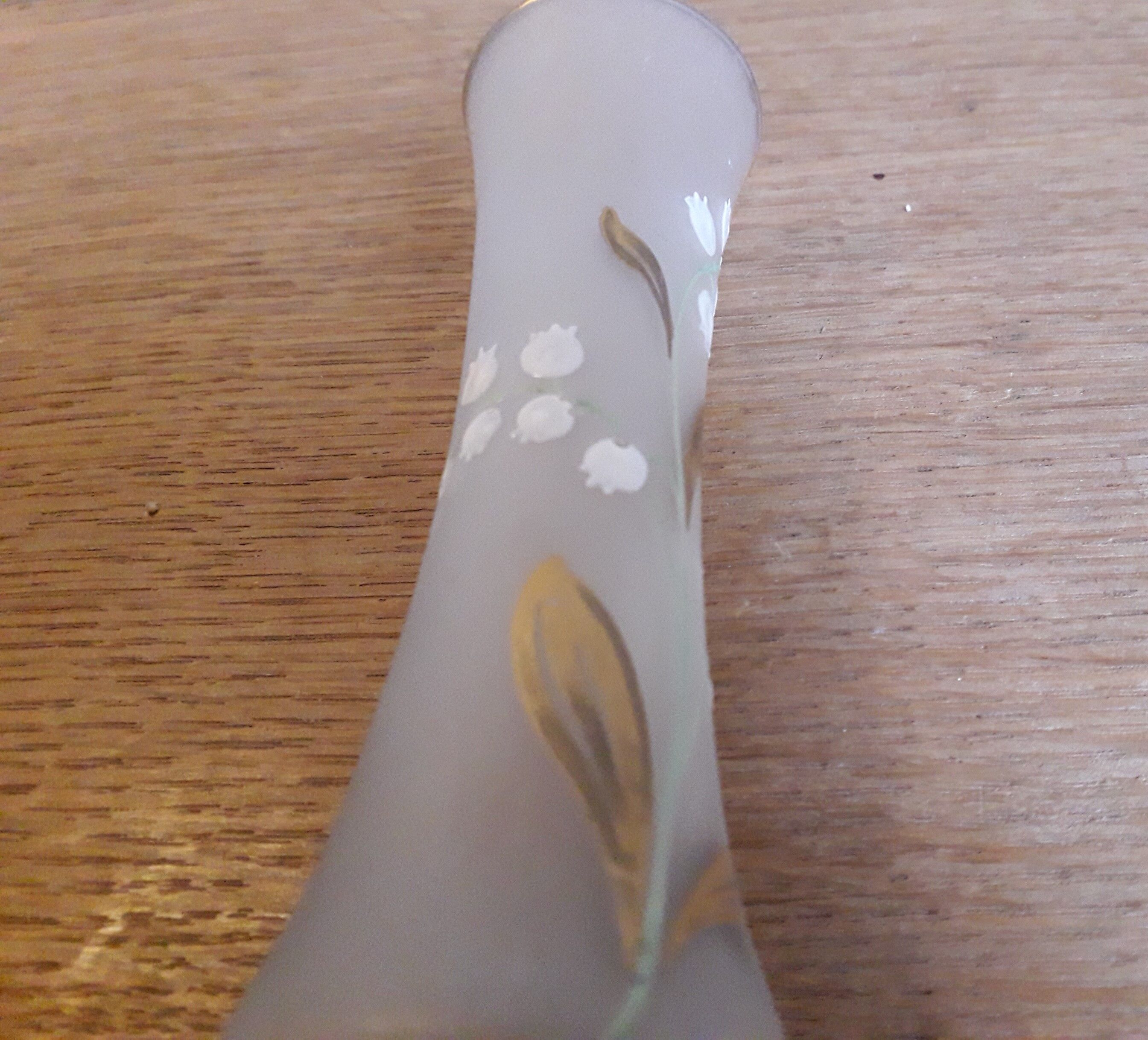 White glass vase enamelled thrush decoration
