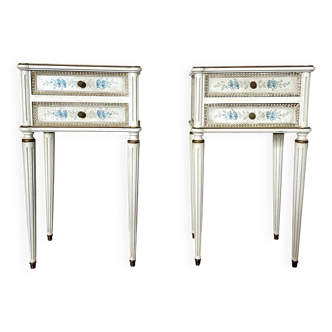 Paire de tables de chevets Louis XVI