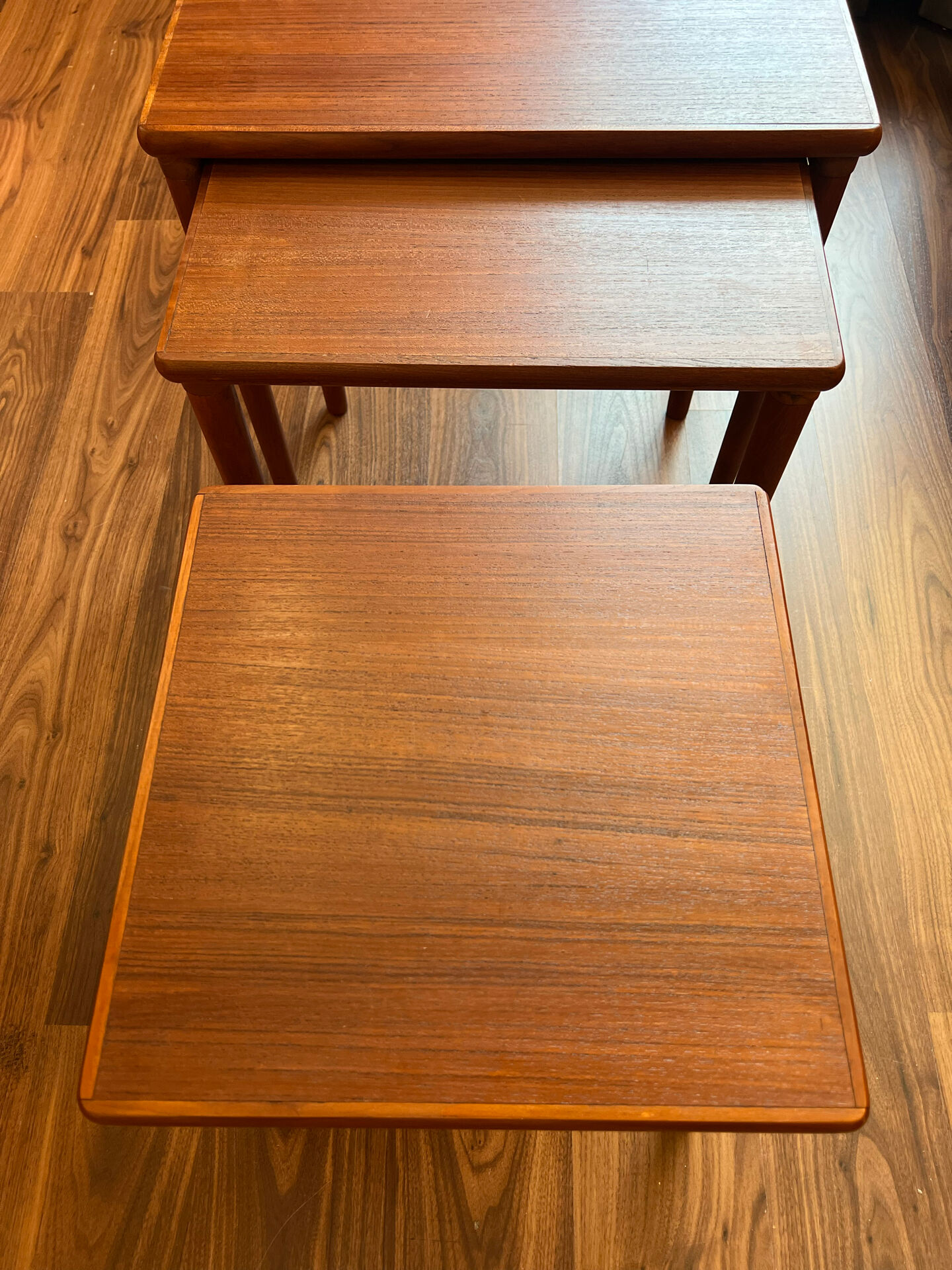 Nestable teak tables