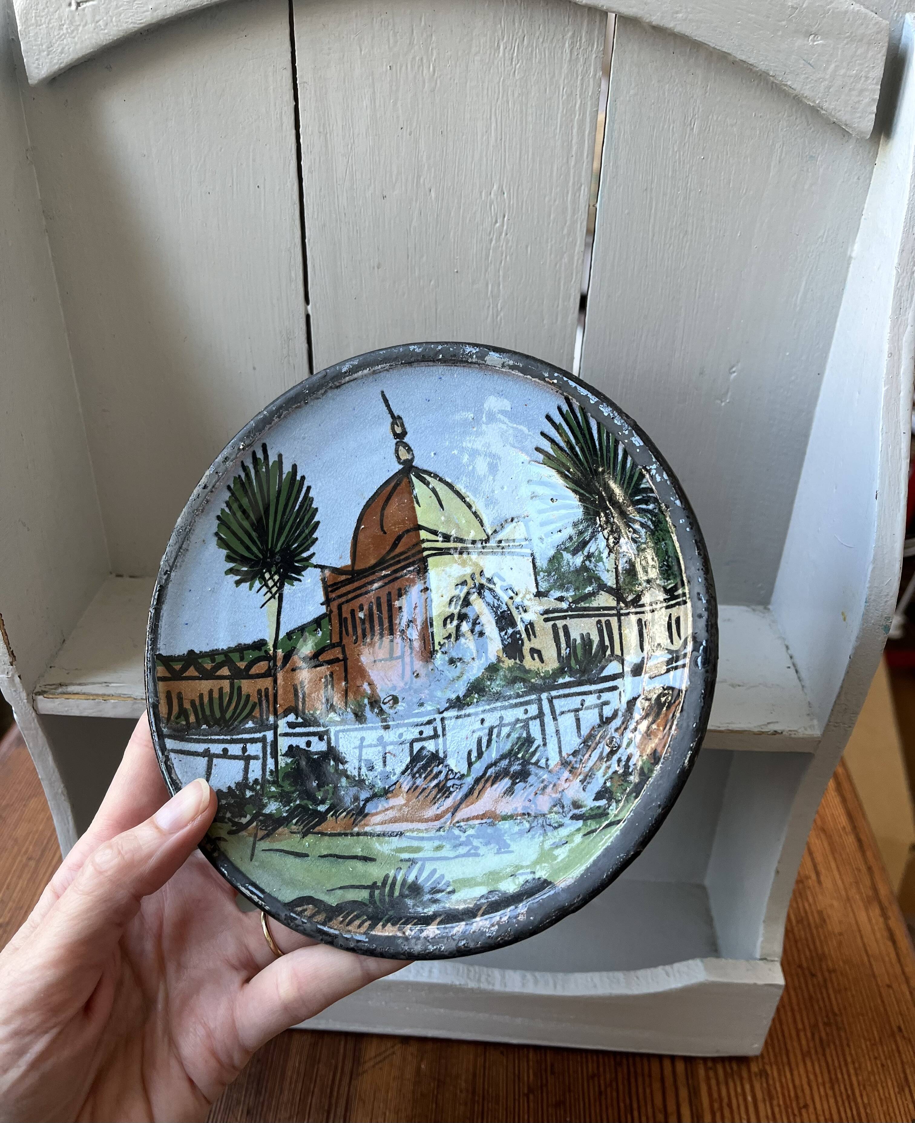 Decorative ceramic plate