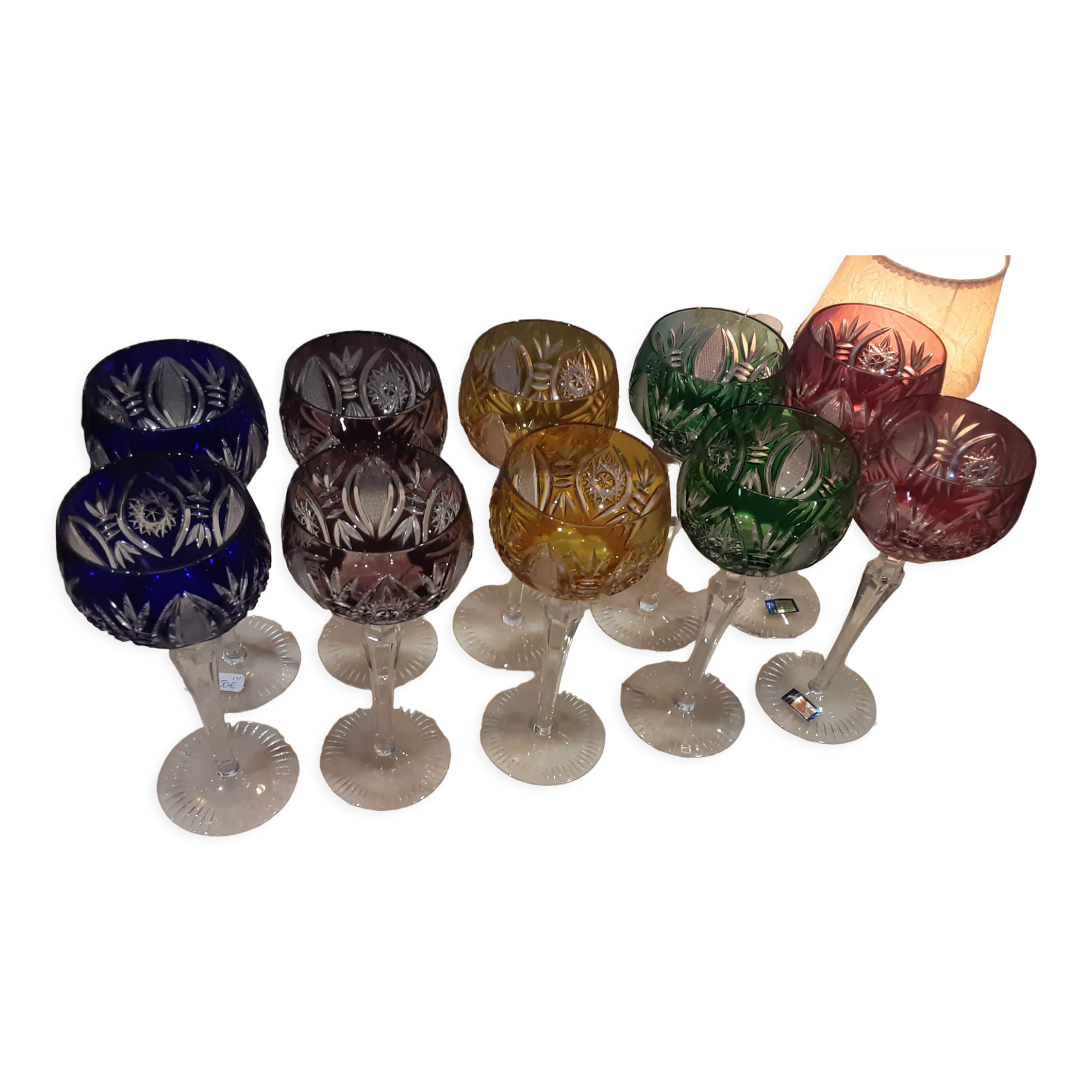 Coloured crystal lenses