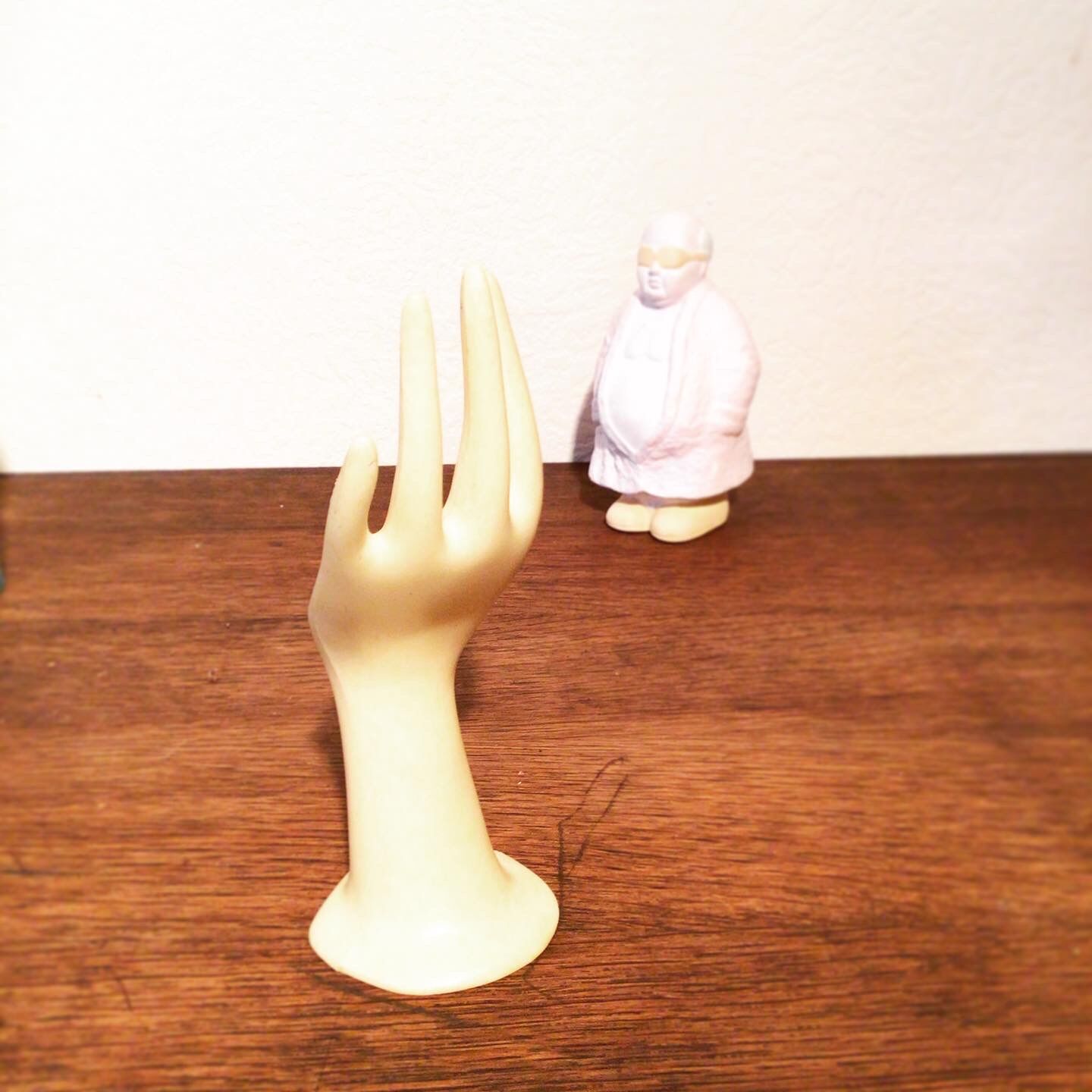 Hand baguier vase Yves Rocher