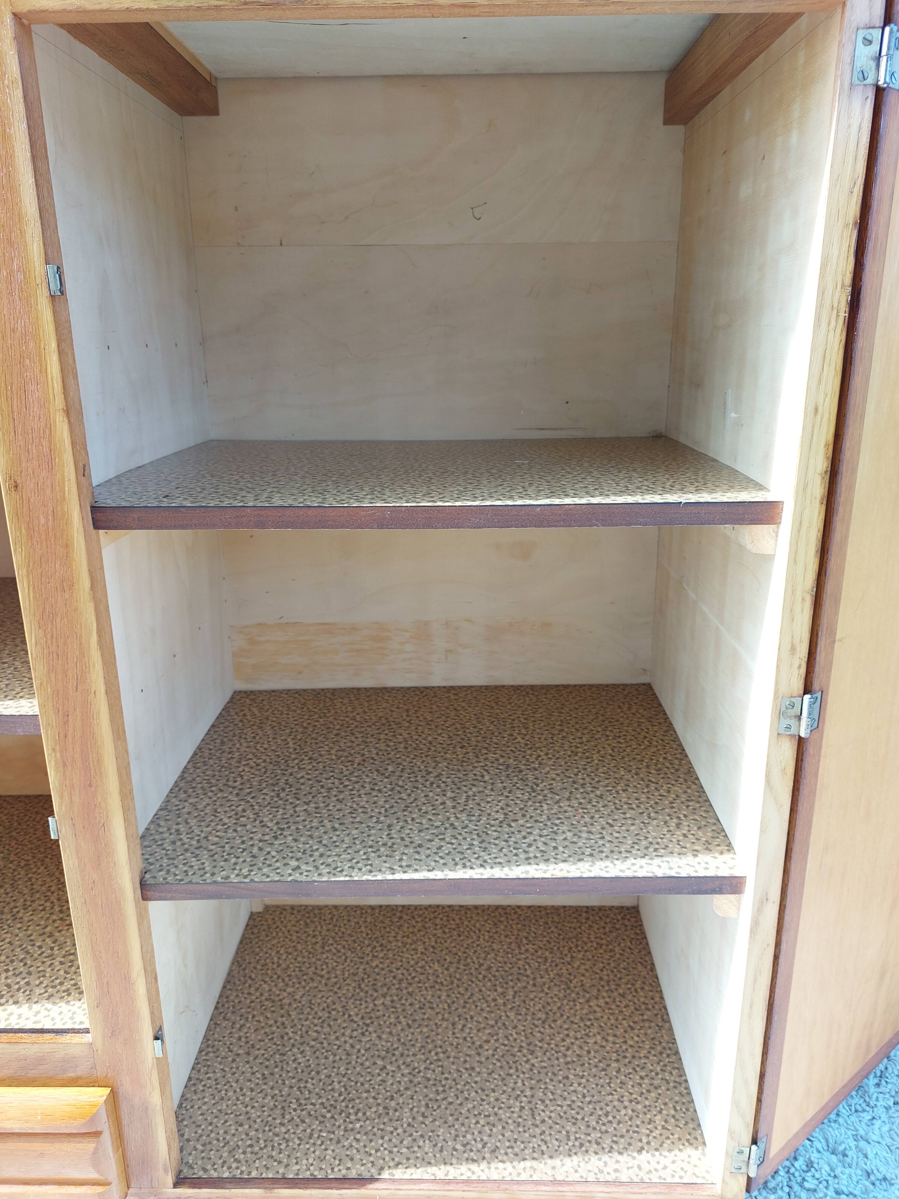 Mado closet