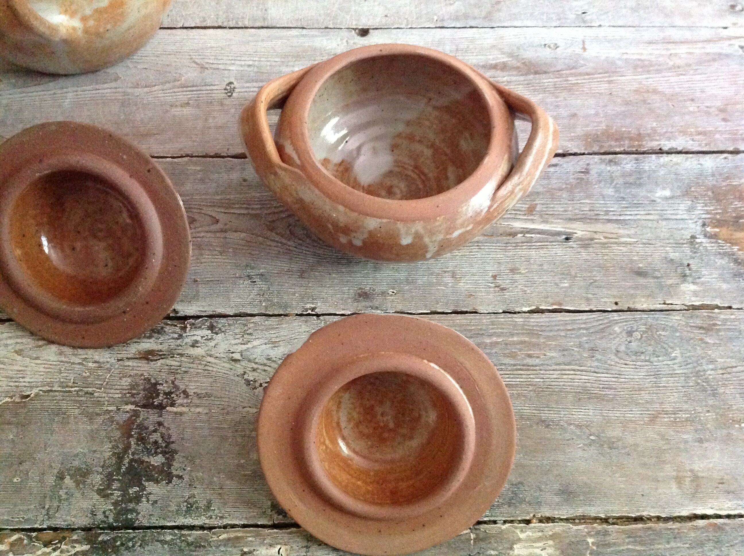 Teapot in reeds and its sugar bowl