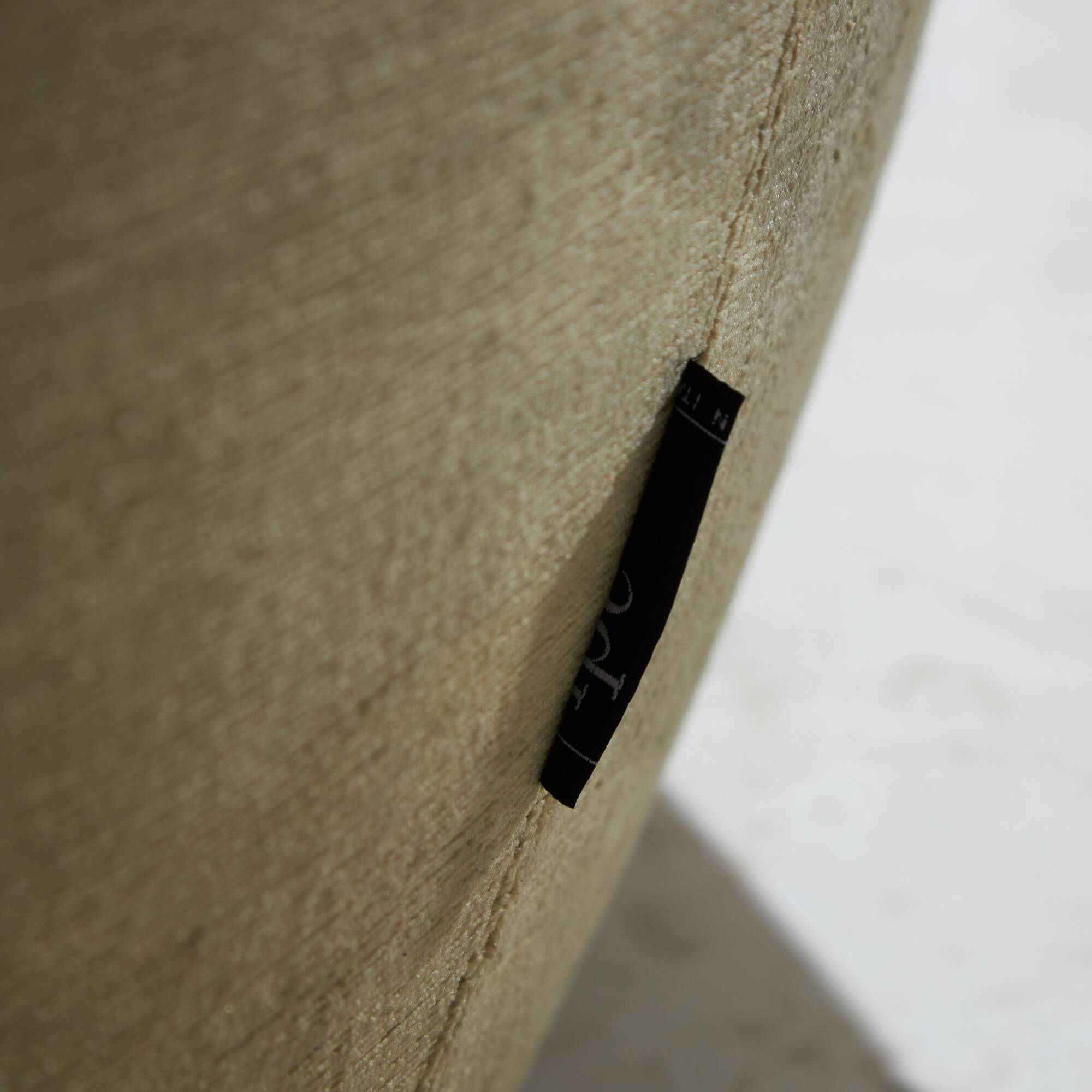 Velvet Sofa by Roberto Lazzeroni for IPE Cavalli, 1990s (MK9432)