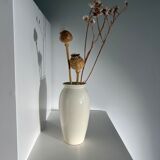 Oblong vase in white ceramic Vintage Habitat