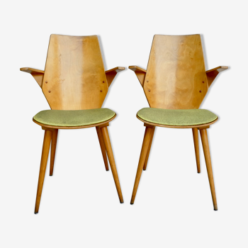 Paire de chaises Baumann, bois clair et skaï jaune, années 60