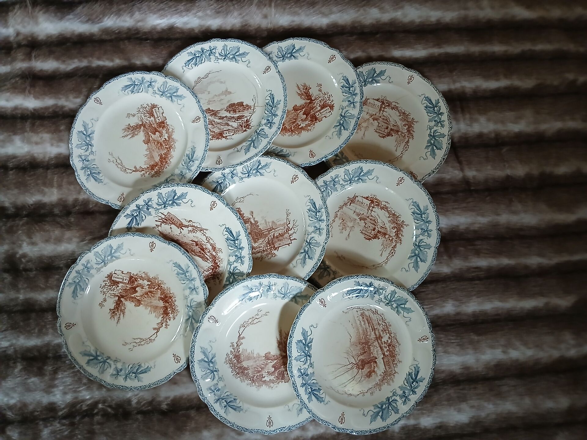10 antique flat plates "Louis XIII" Choisy le Roi