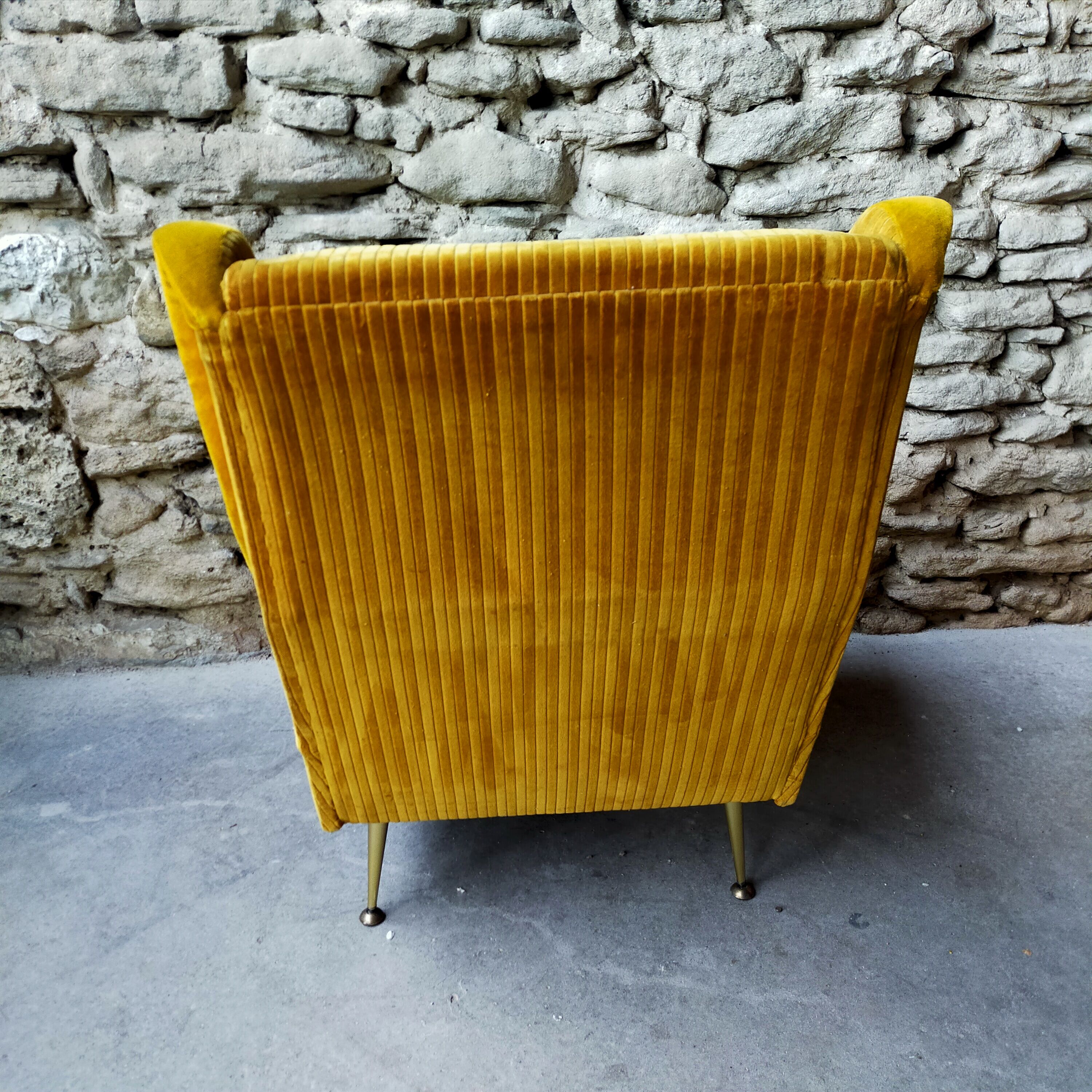 Pair of Italian design armchairs