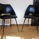 Chaise tonneau en skaï