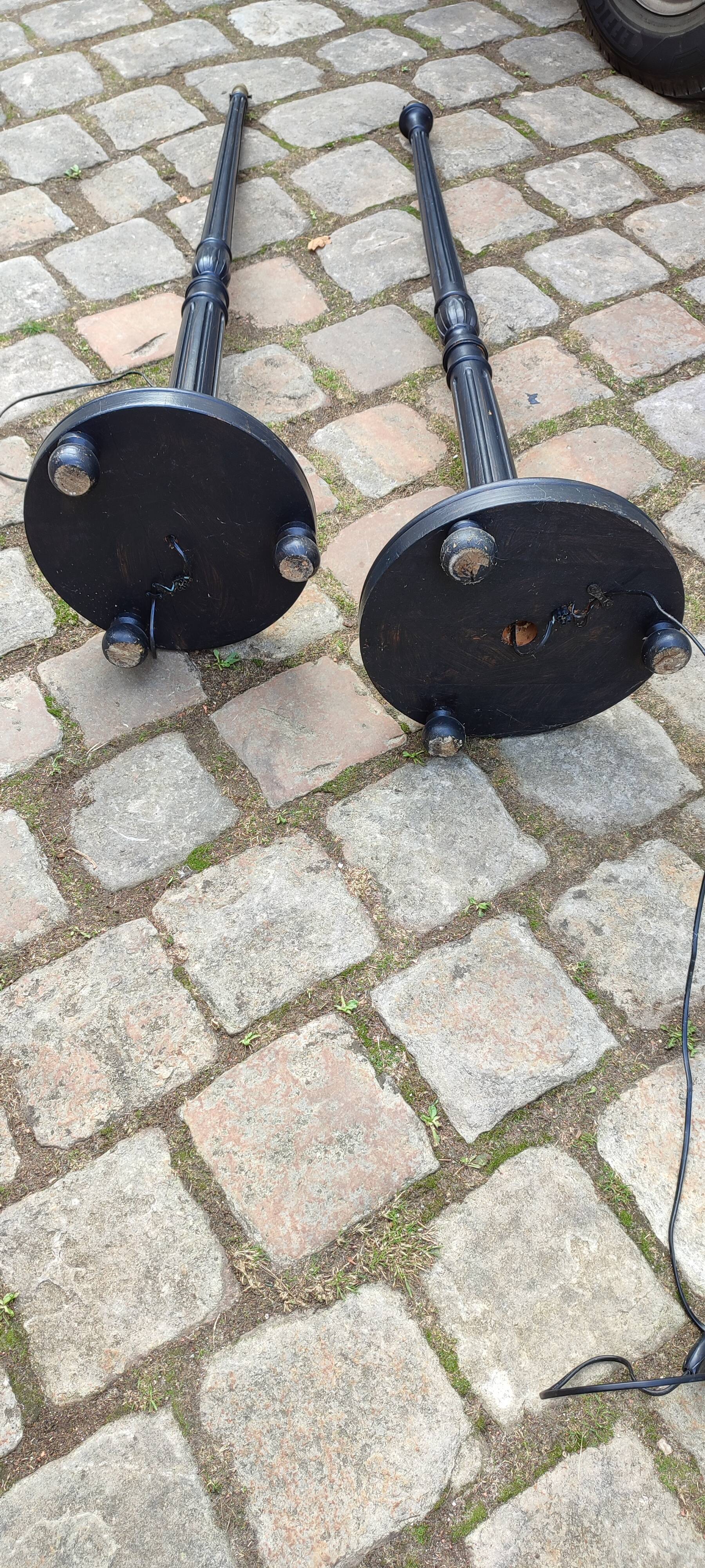 Set of 2 wooden floor lamps