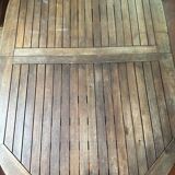 Extendable garden table with four chairs