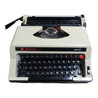 Machine à écrire olympiette spécial crème