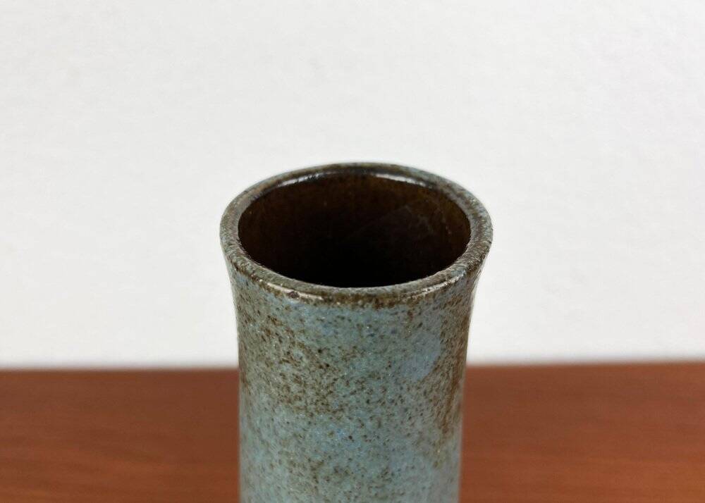 Mid-century German studio pottery vase by Janne Reckert-Cordua, 1960s.