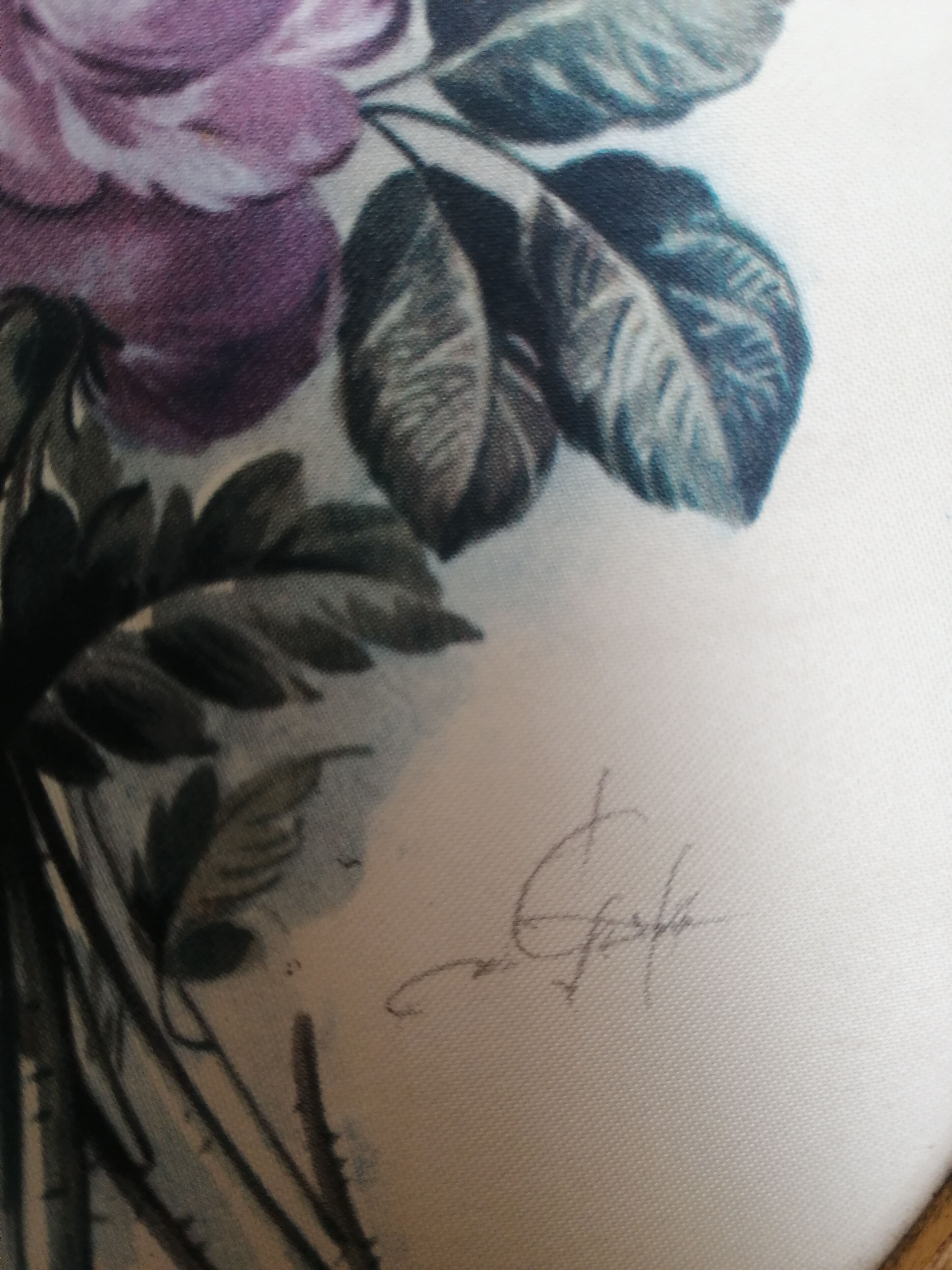Medallion gilded wood signed paint