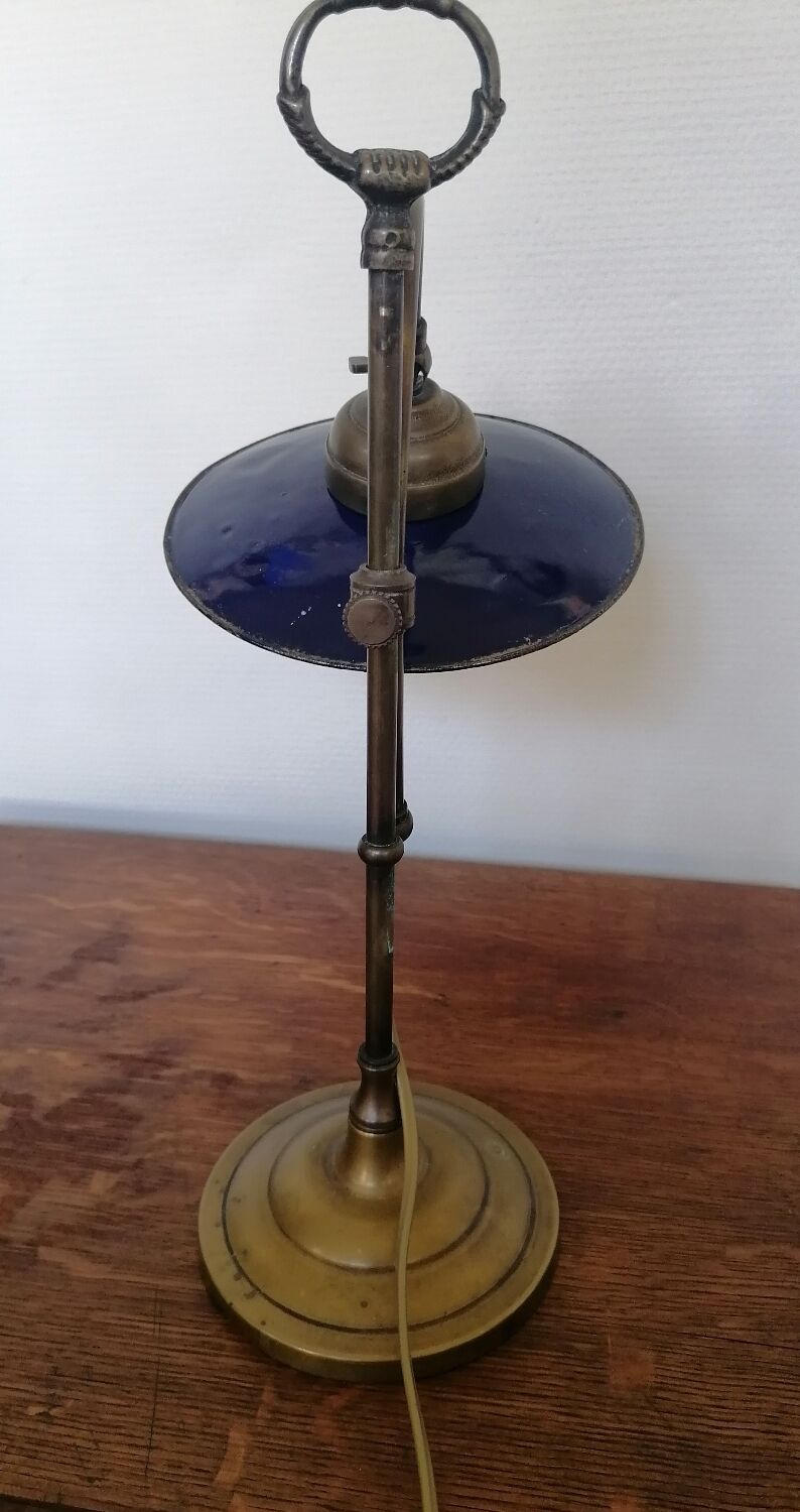 Antique desk lamp