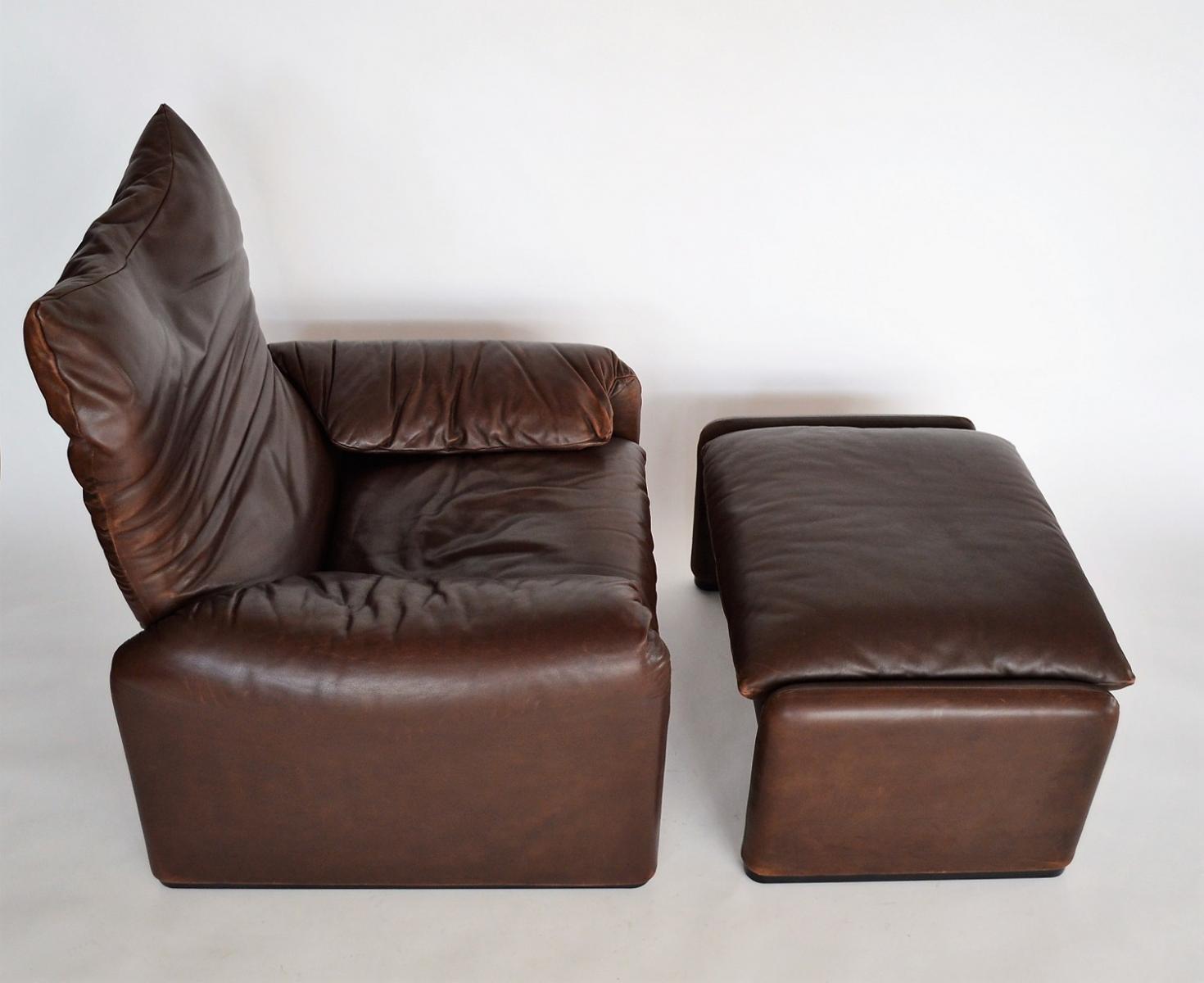 Maralunga armchair in leather & Ottoman by Vico Magistretti for Cassina 1970 s