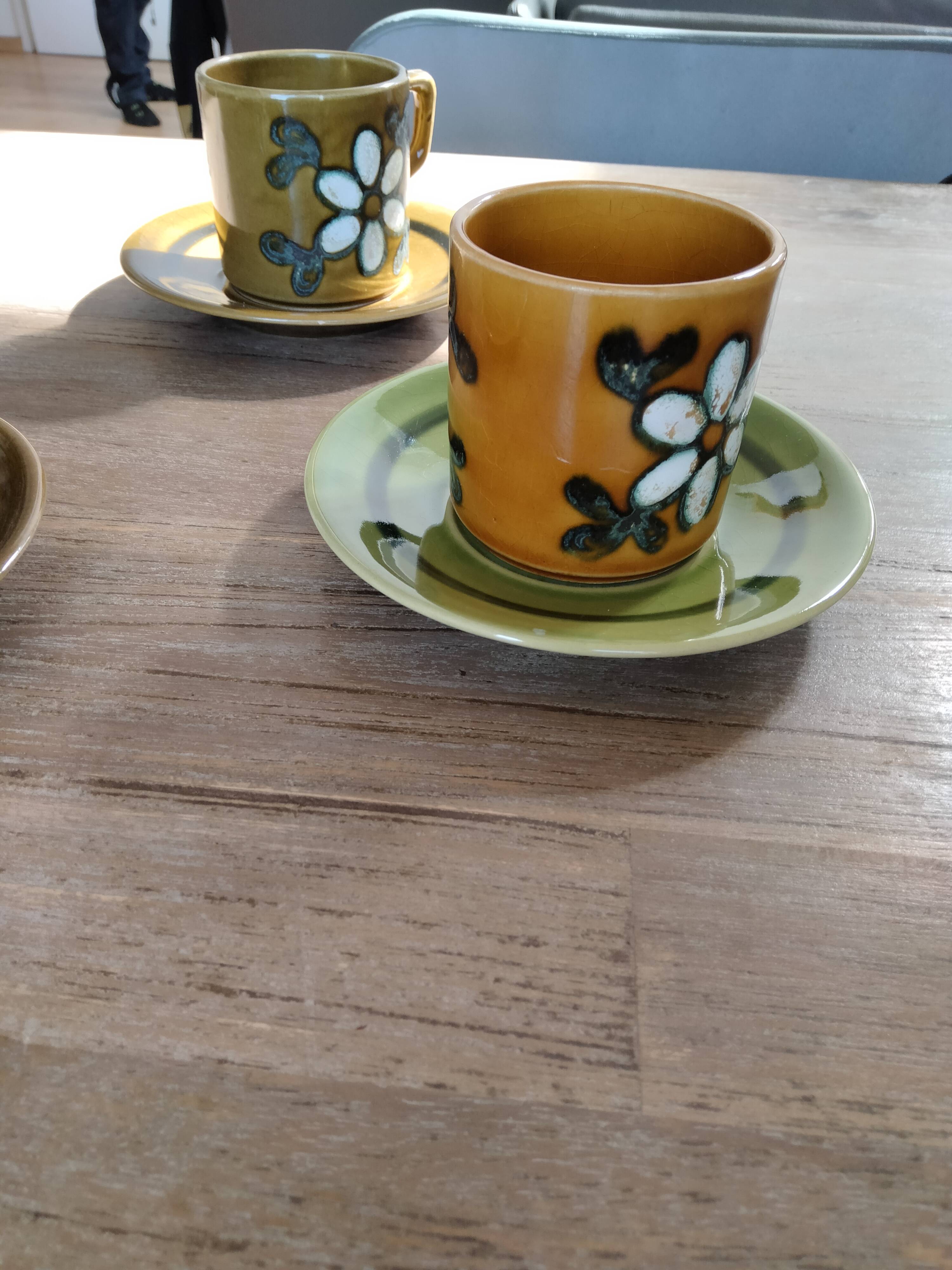 Tasses et sous tasses vintage
