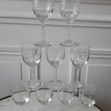 Lot of 9 wine glasses engraved in crystal
