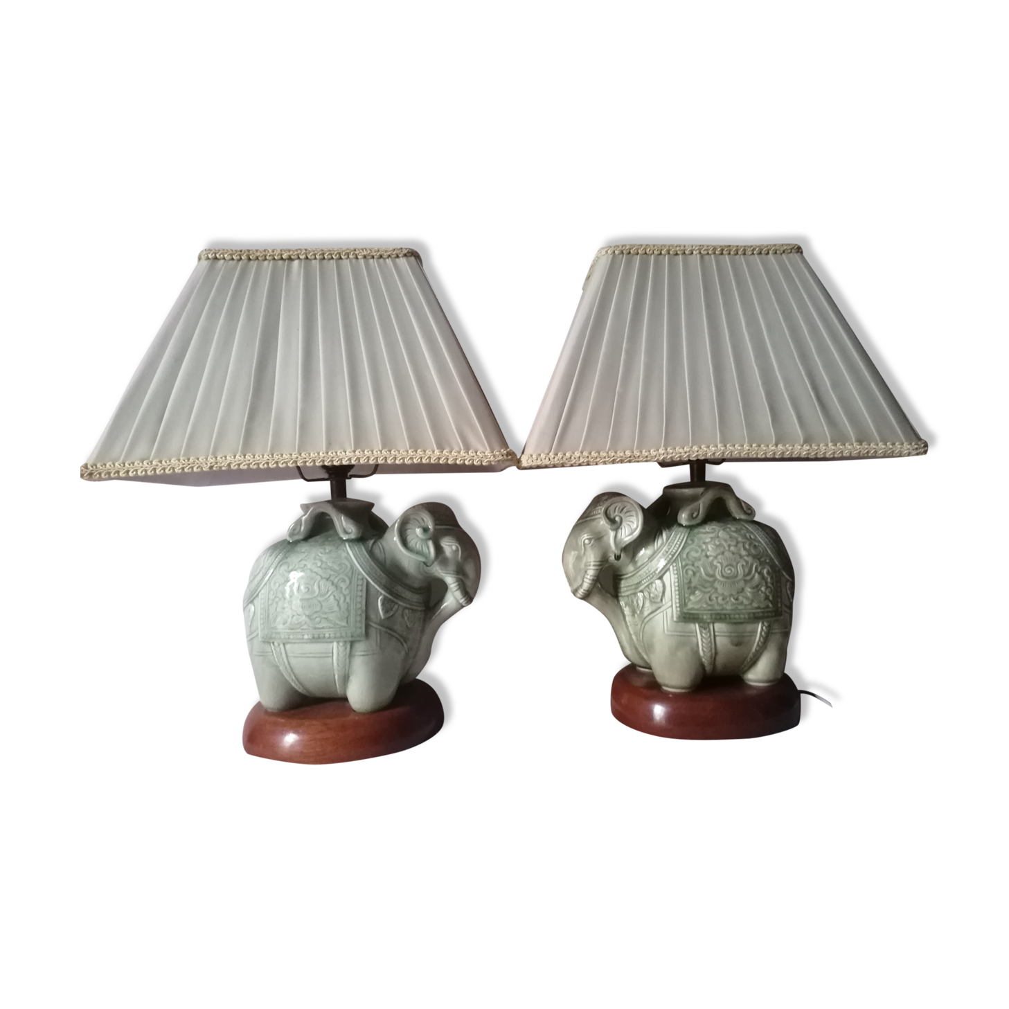 Duo de lampes éléphant en ceramique