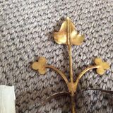 Wall lamp in gold metal