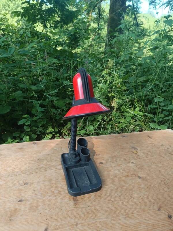 Vintage 1970s red bedside/desk lamp